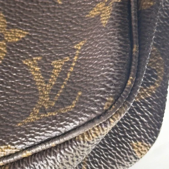 Louis Vuitton Monogram Pochette Pouch Bag/ shoulder bag - Picture 2 of 14